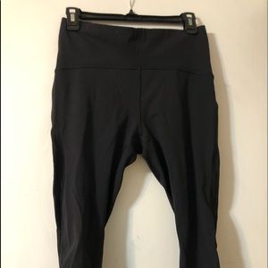 Lululemon Train times 21 inch